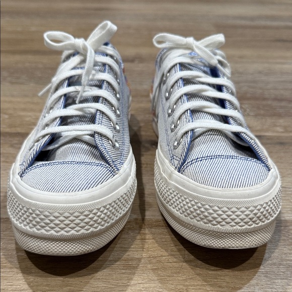 Converse ALL STAR Size 7 Women’s Chuck Taylor Lift Low 'Ranbow - Ozone Blue' - Picture 3 of 13